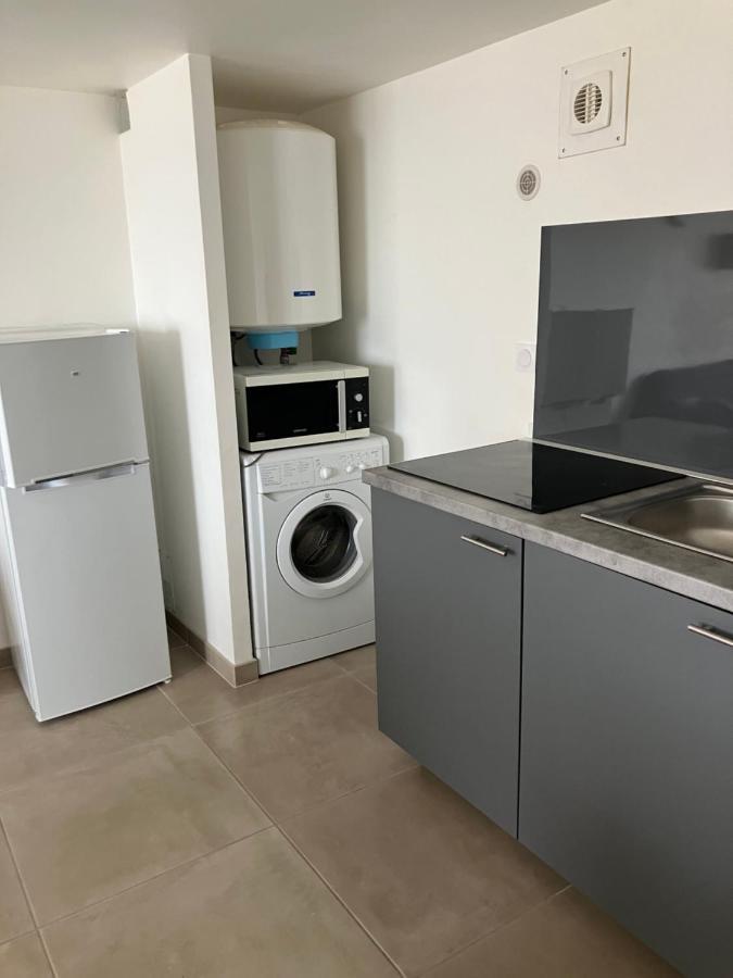 T3 Les Pieds Dans L'Eau Apartment Istres Luaran gambar