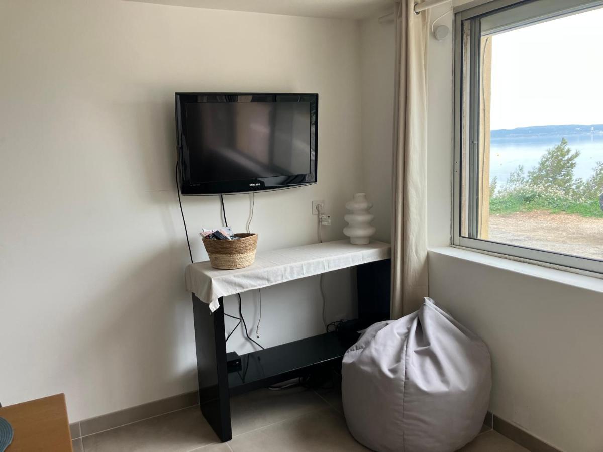 T3 Les Pieds Dans L'Eau Apartment Istres Luaran gambar